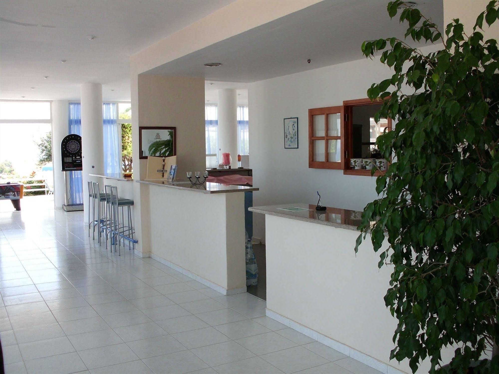Iris Hotel Afantou Buitenkant foto