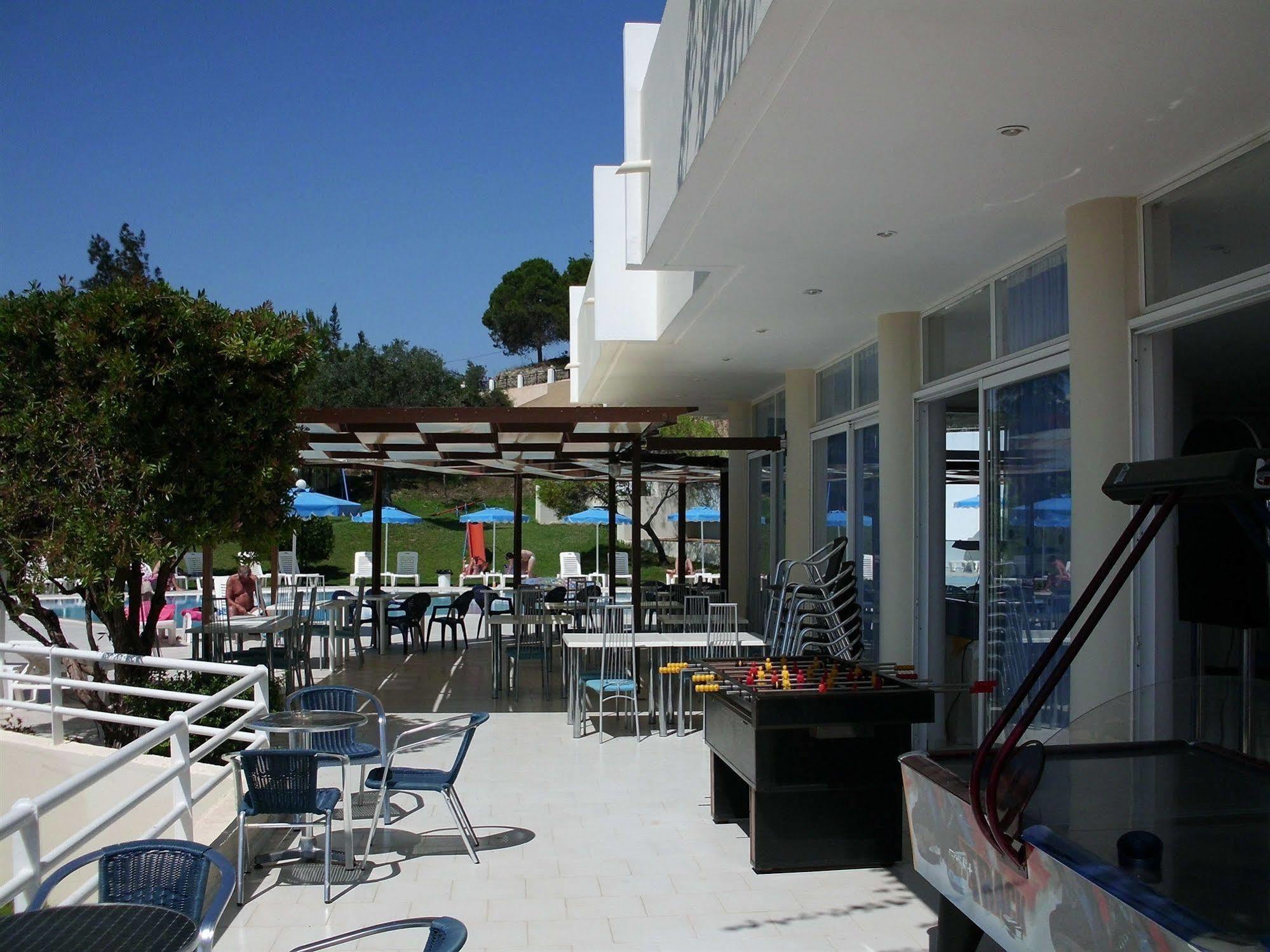 Iris Hotel Afantou Buitenkant foto