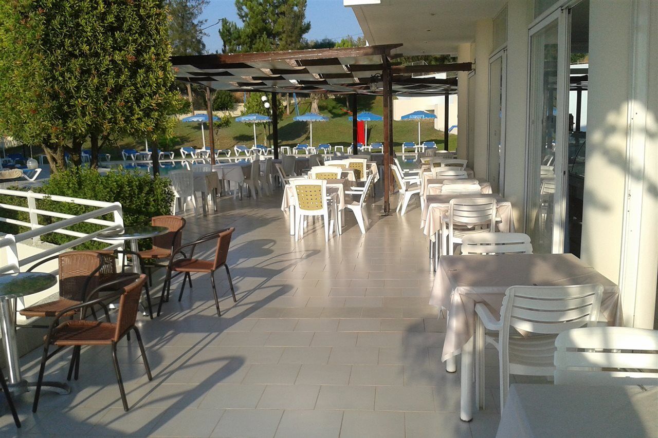 Iris Hotel Afantou Buitenkant foto