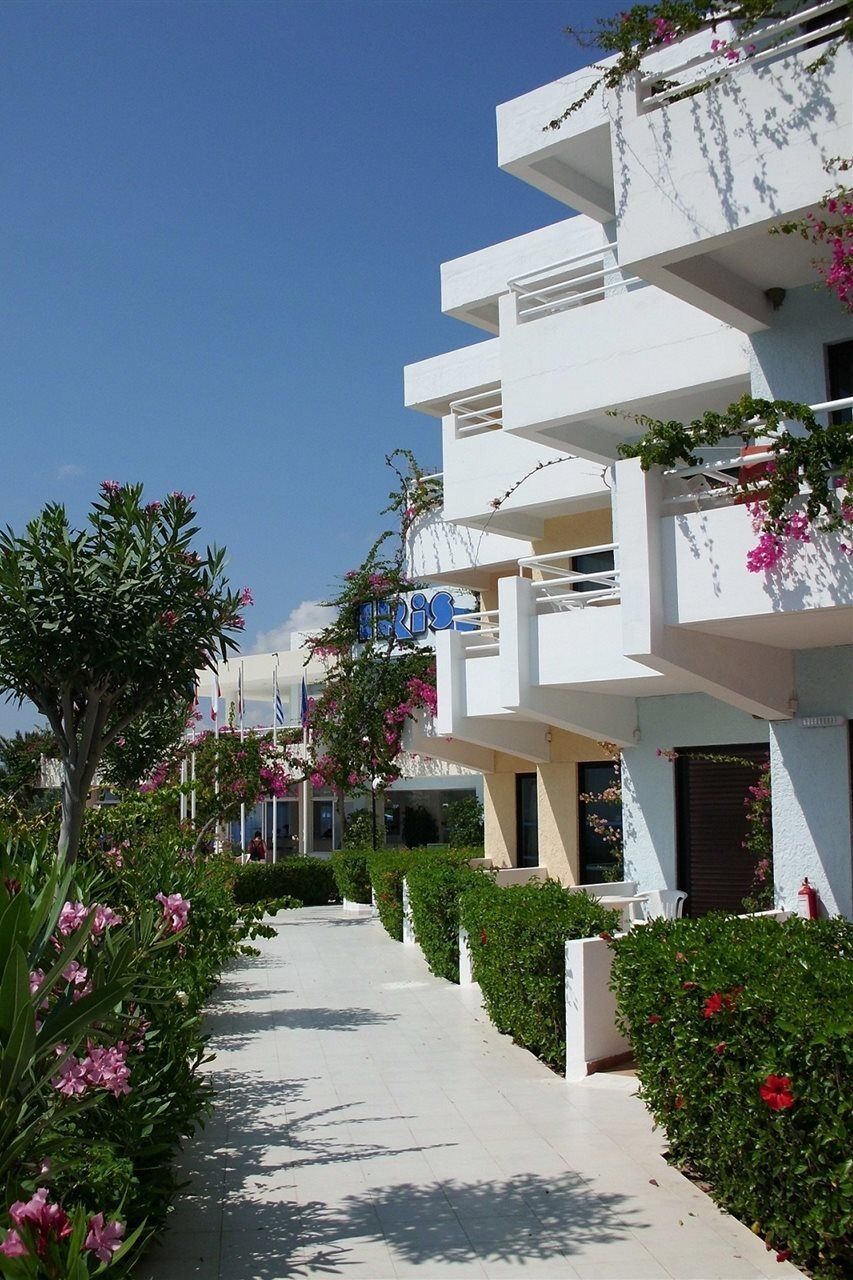 Iris Hotel Afantou Buitenkant foto
